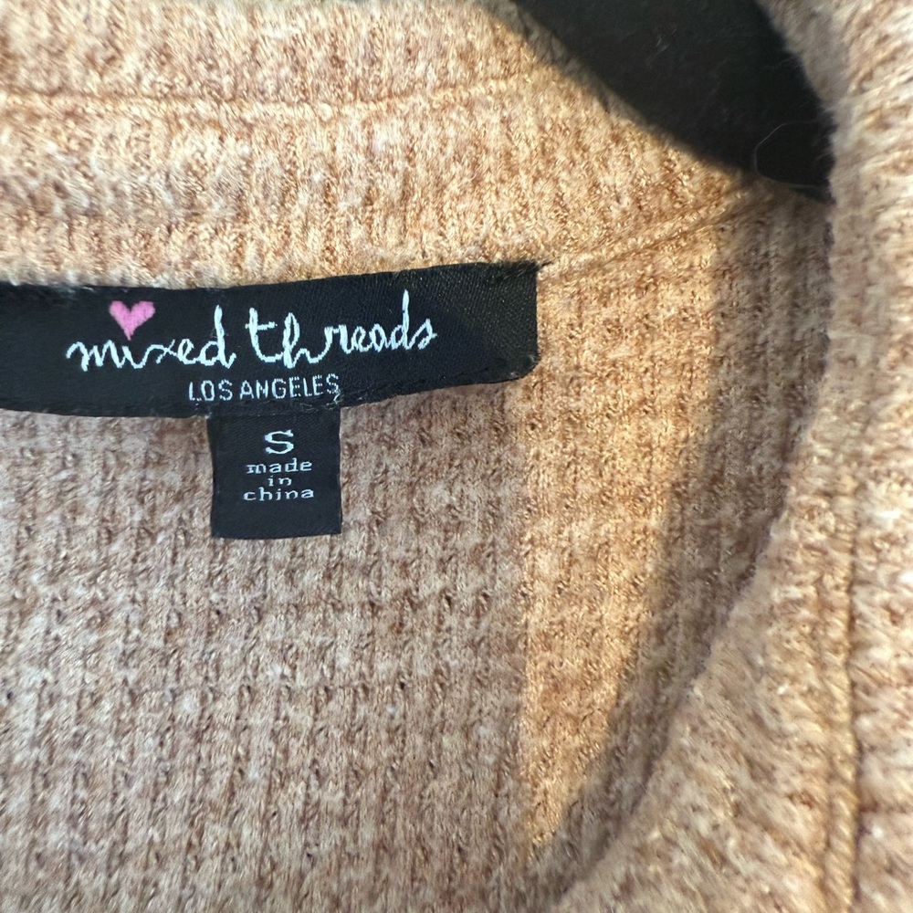 Mixed Threads Ribbed Knit Sweater - Picture 4 of 4